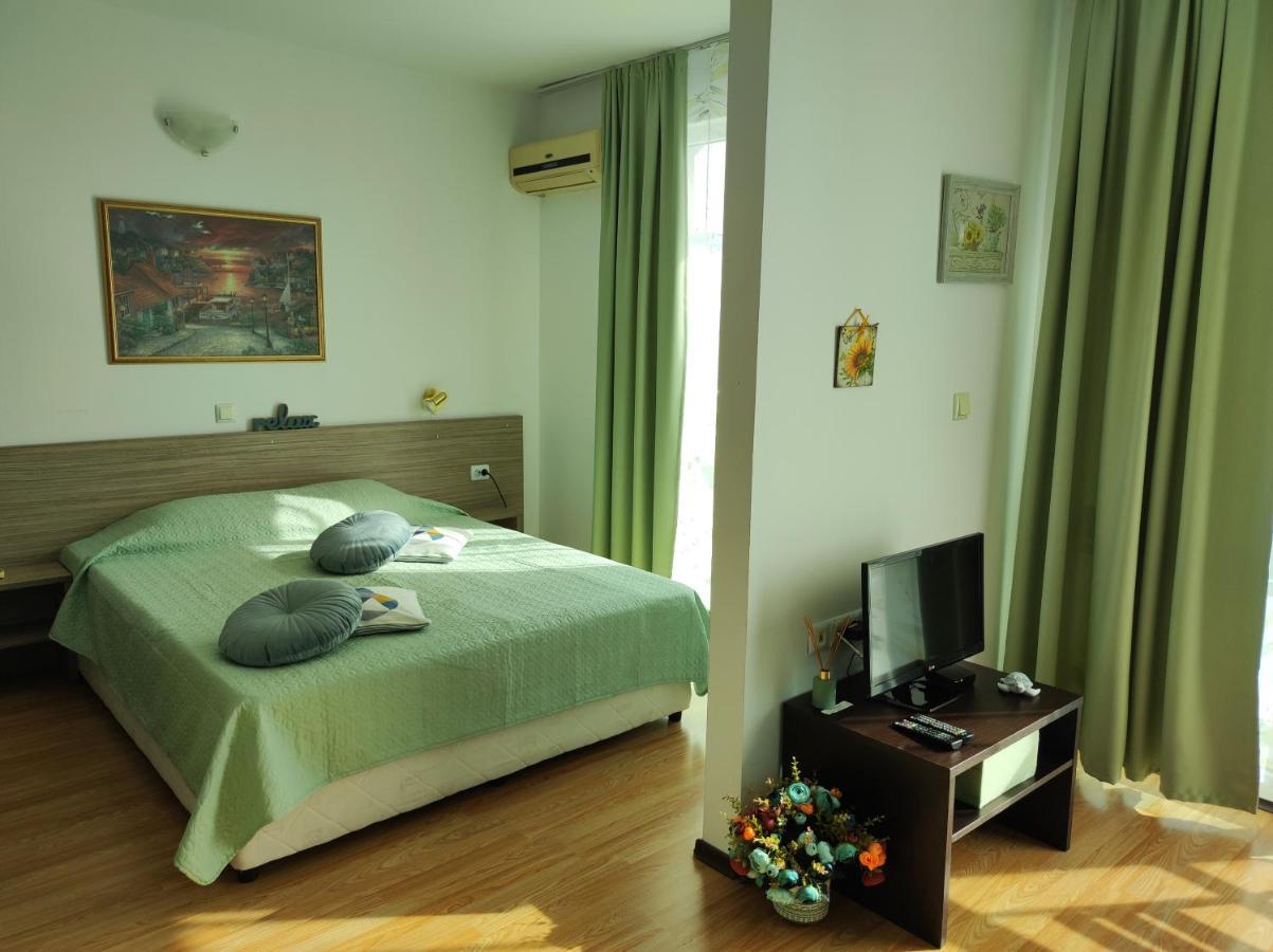 Прекрасен Апартамент С Изглед Към Морето Сарафово 1 Burgas Ngoại thất bức ảnh